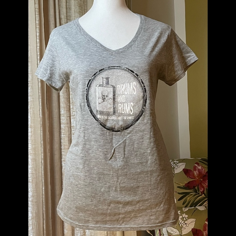 Gildan T-Shirt Gray Drums & Rums - Medium